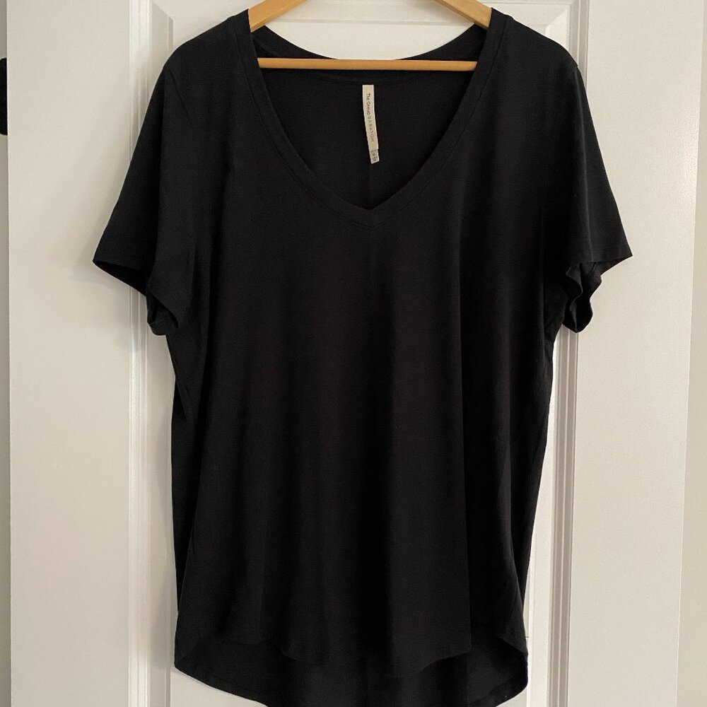 The Group Babaton by Aritzia Black V-Neck Tee – Soft Modal T-Shirt – Size XL